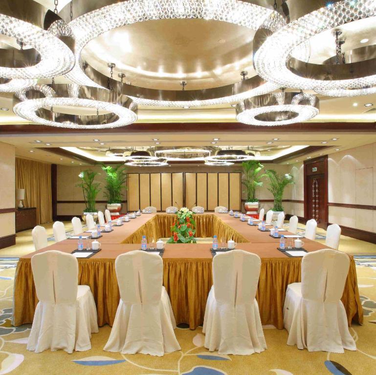 New Century Grand Hotel Beijing Exterior photo