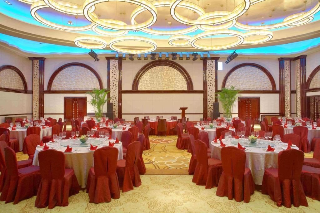 New Century Grand Hotel Beijing Exterior photo